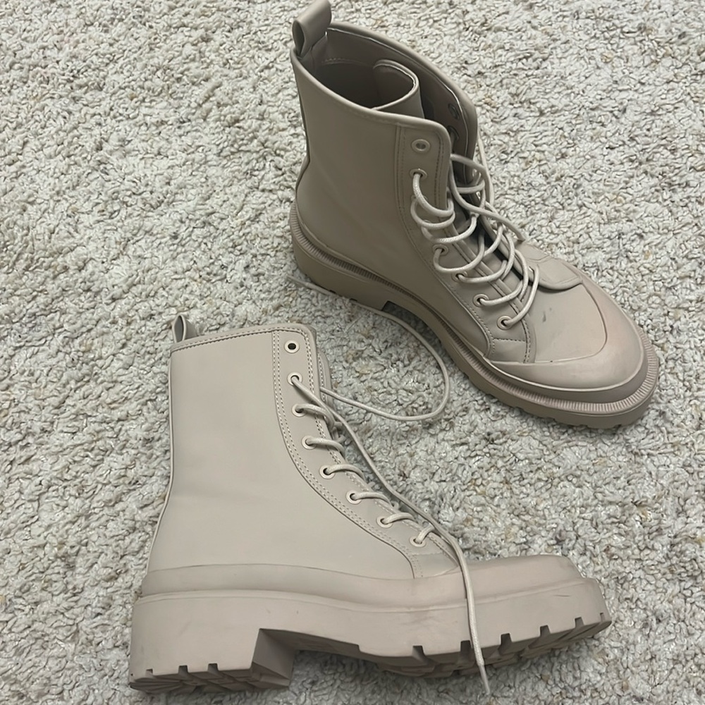 Zara Boots size 38